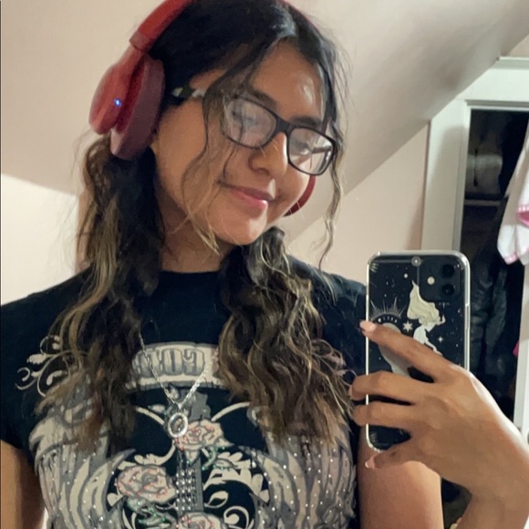 Meet your Posher, Zuly - Picture 3 of 3